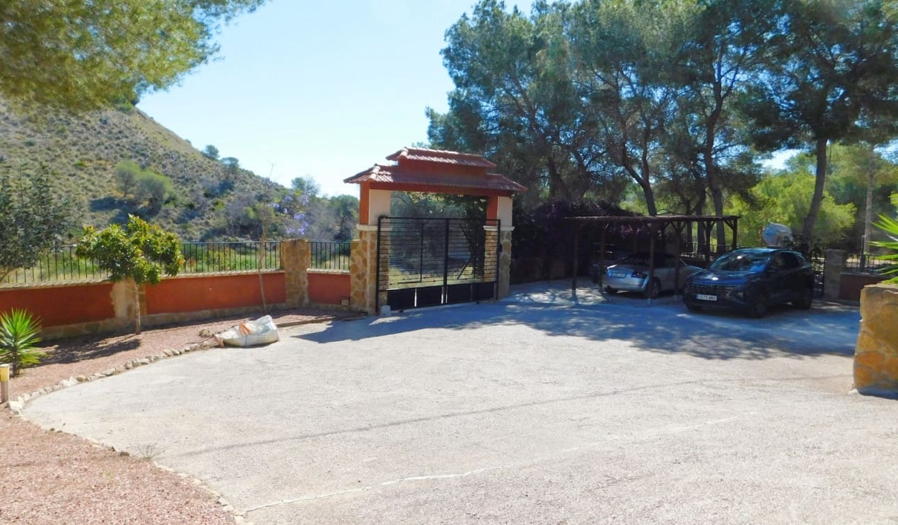 3 soverom Villa til salgs i Torremendo med svømmebasseng garasje - € 330 000 (Ref: 9860830)