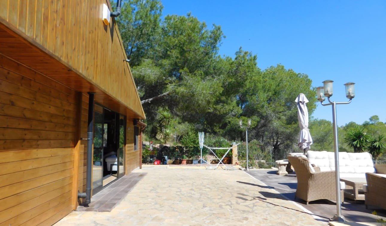 3 soverom Villa til salgs i Torremendo med svømmebasseng garasje - € 330 000 (Ref: 9860830)