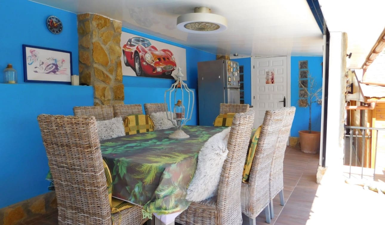 3 soverom Villa til salgs i Torremendo med svømmebasseng garasje - € 330 000 (Ref: 9860830)