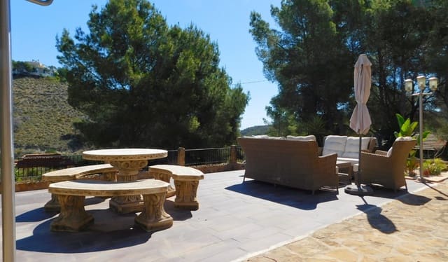 3 soverom Villa til salgs i Torremendo, Orihuela med svømmebasseng garasje - € 330 000 (Ref: 9860830)