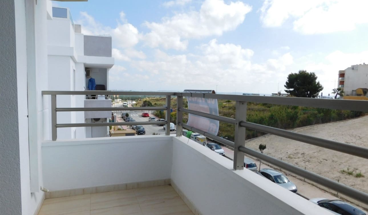 2 bedroom Apartment for rent in San Miguel de Salinas with pool - € 700 (Ref: 9867816)