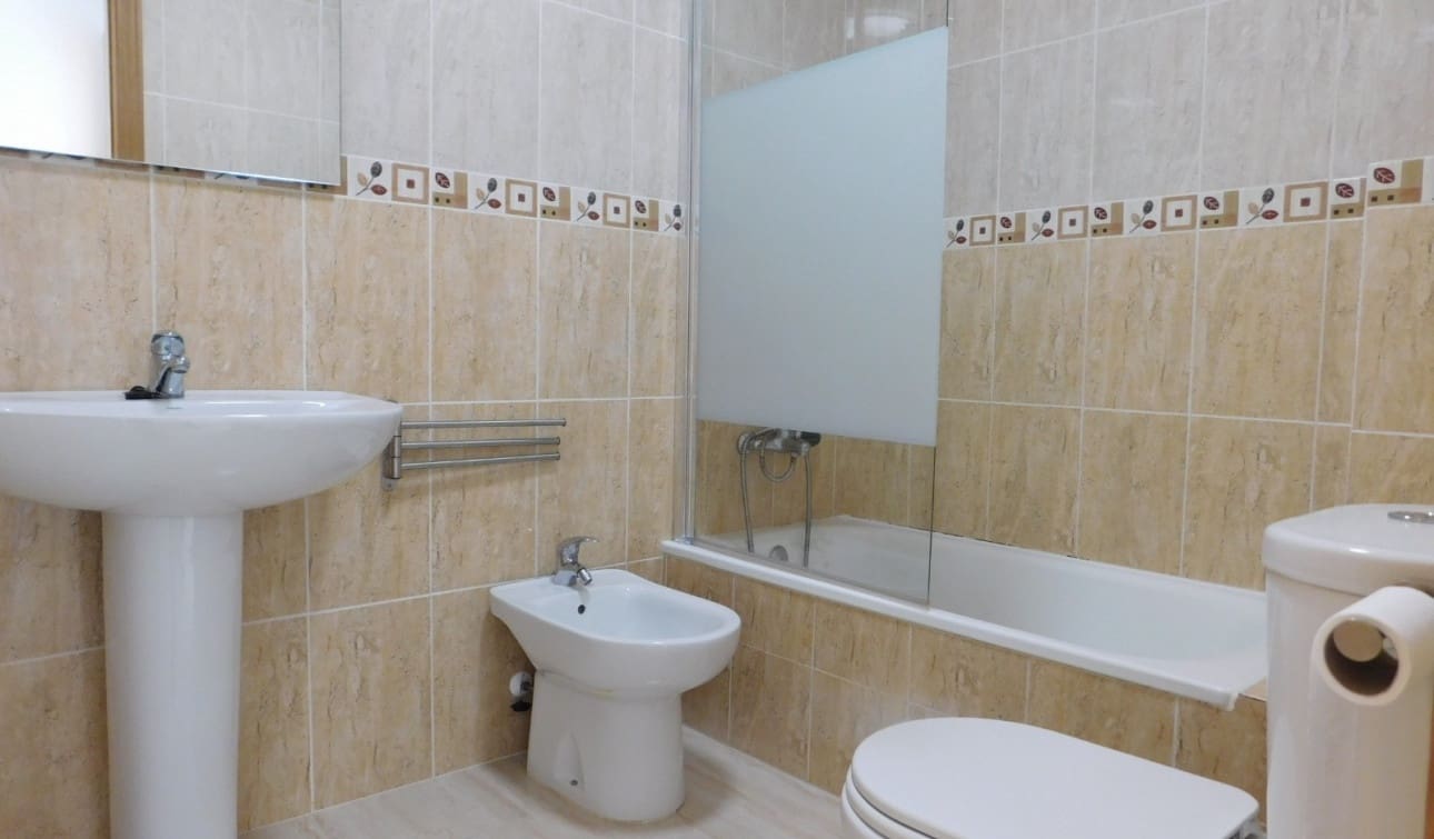 2 bedroom Apartment for rent in San Miguel de Salinas with pool - € 700 (Ref: 9867816)