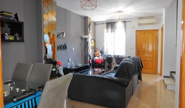 4 Zimmer Haus zu verkaufen in Torremendo, Orihuela mit Pool - 125.000 € (Ref: 9905187)