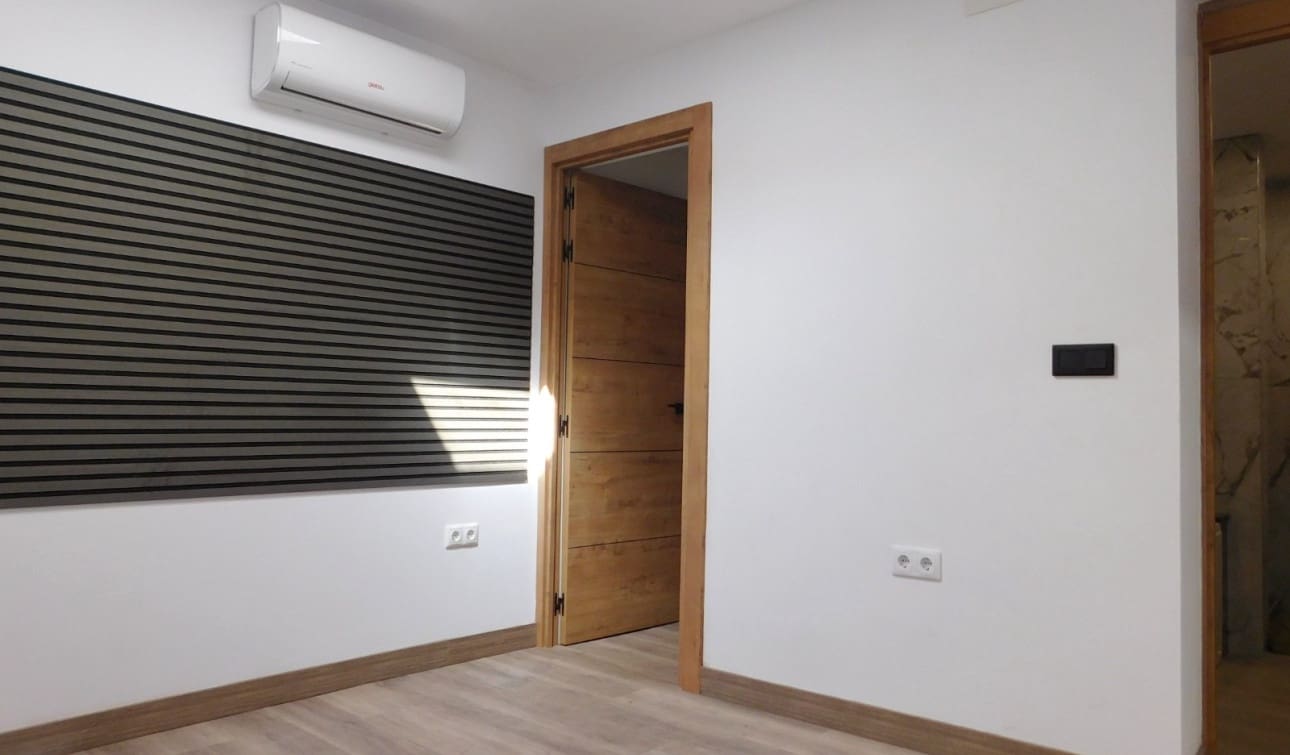 4 Zimmer Haus zu verkaufen in San Miguel de Salinas mit Pool - 180.000 € (Ref: 9911749)