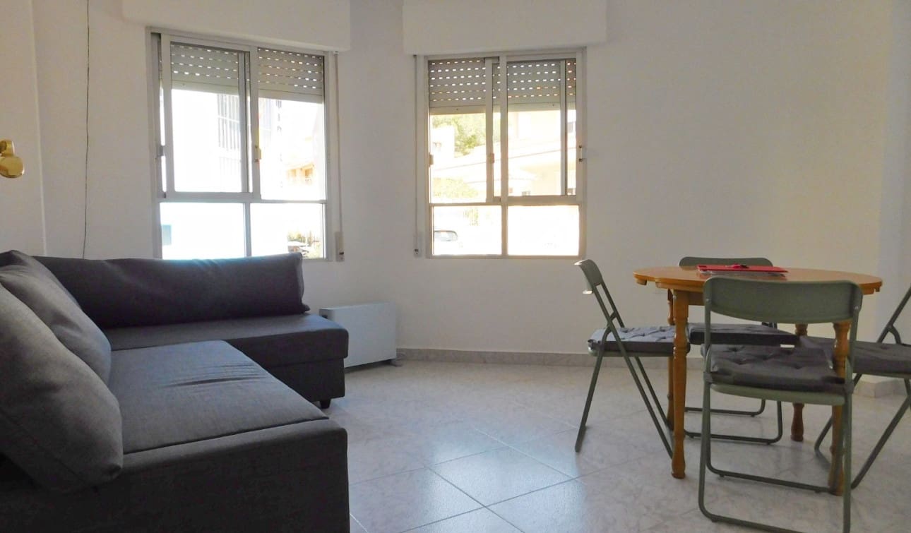 2 bedroom Apartment for rent in San Miguel de Salinas with pool - € 750 (Ref: 9938579)