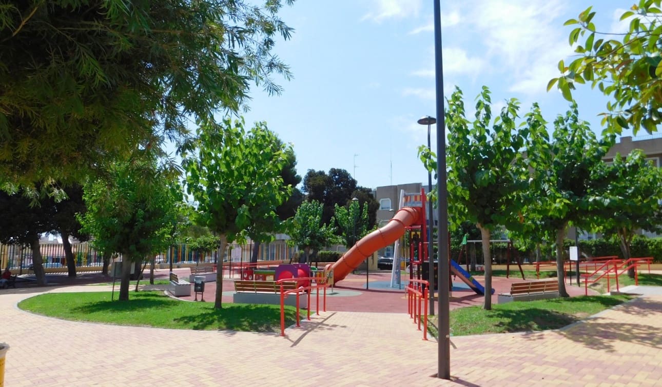 2 bedroom Apartment for rent in San Miguel de Salinas with pool - € 750 (Ref: 9938579)