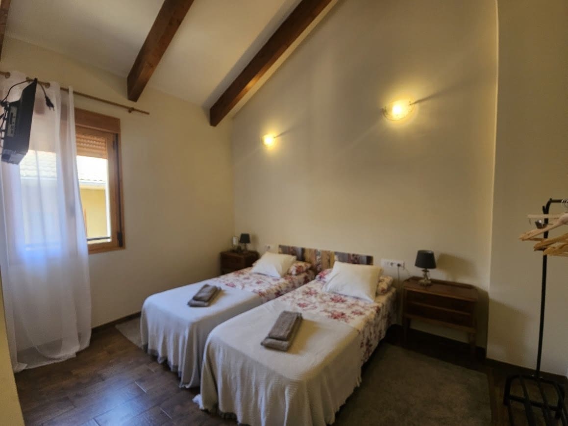 9 soverom Hotell til salgs i Carcaixent - € 375 000 (Ref: 10033156)