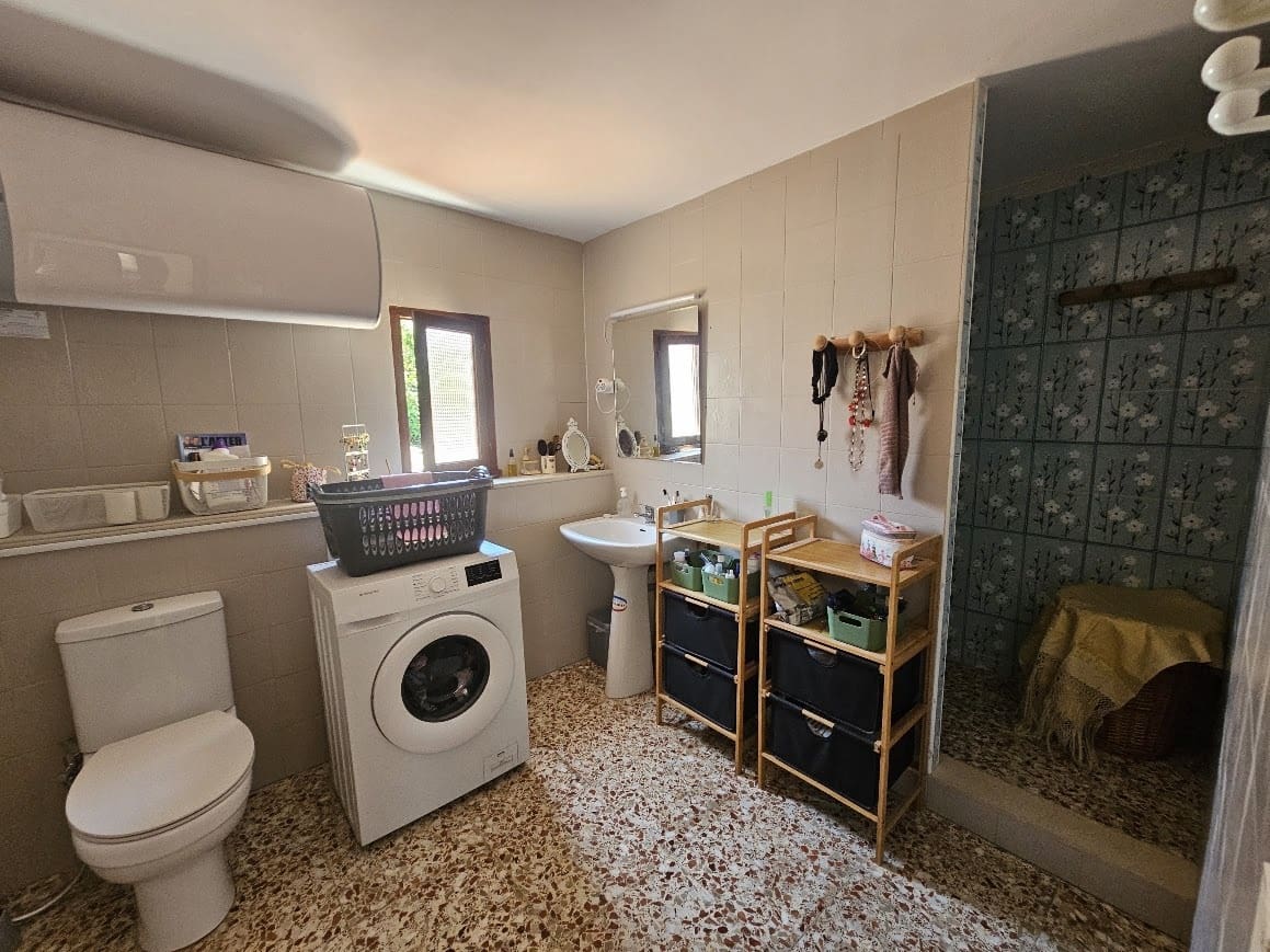 9 soverom Hotell til salgs i Carcaixent - € 375 000 (Ref: 10033156)