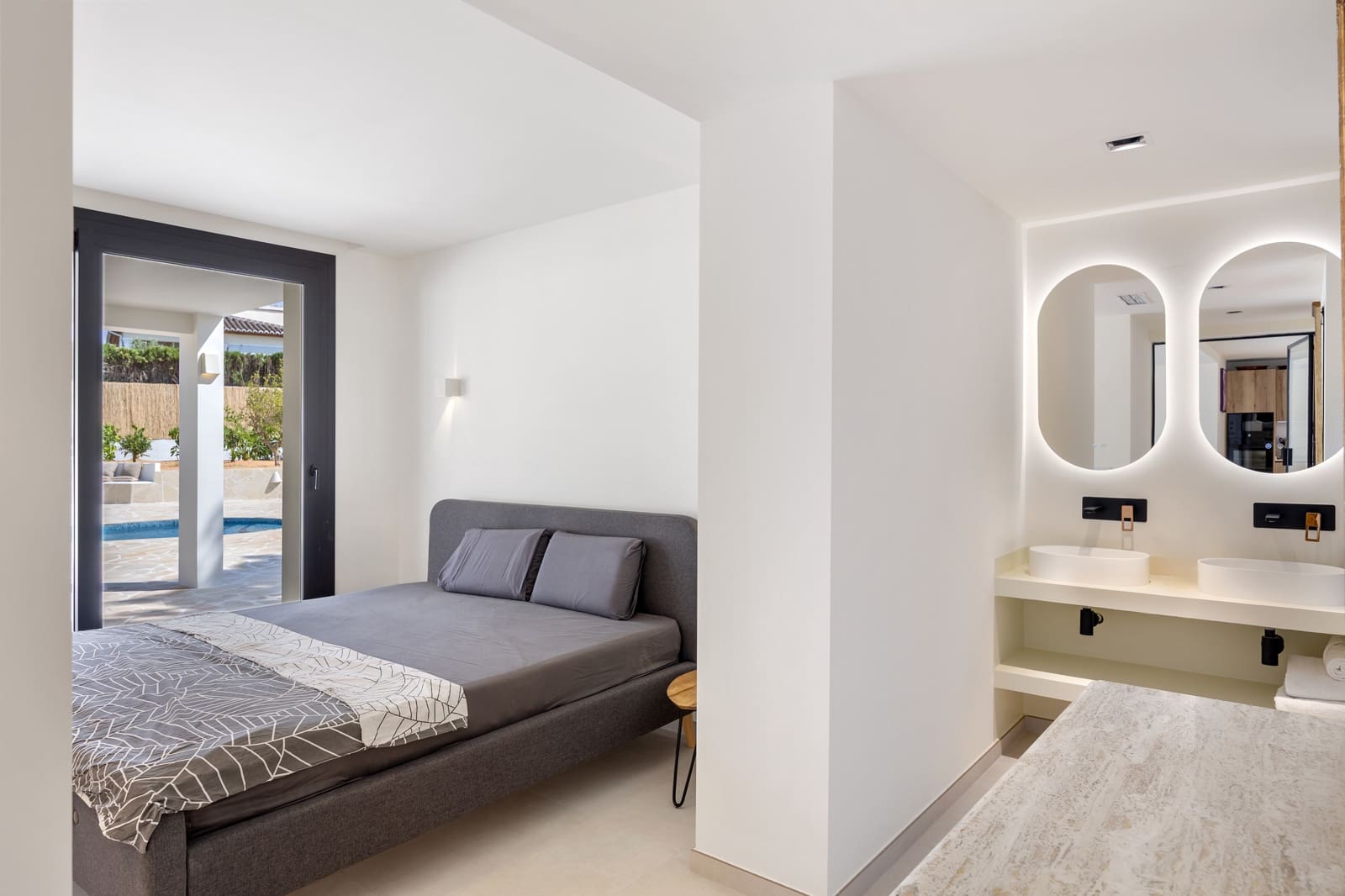 4 bedroom Villa for sale in Javea / Xabia with pool garage - € 1,650,000 (Ref: 10033246)