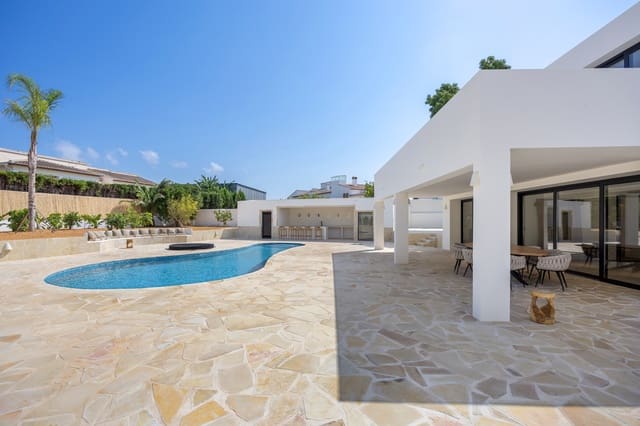 4 bedroom Villa for sale in Partides comunes - Adsubia, Javea / Xàbia with pool garage - € 1,650,000 (Ref: 10033246)