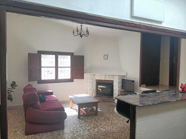4 chambre Villa/Maison à vendre à Canals avec piscine garage - 295 000 € (Ref: 10099410)