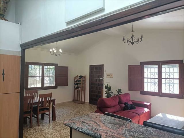 4 chambre Villa/Maison à vendre à Canals avec piscine garage - 295 000 € (Ref: 10099410)