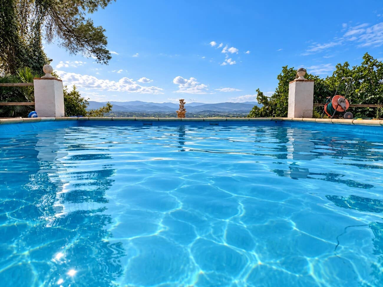 4 chambre Villa/Maison à vendre à Canals avec piscine garage - 295 000 € (Ref: 10099410)