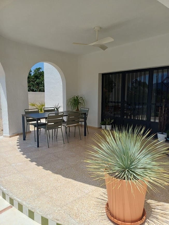 6 Zimmer Villa zu verkaufen in Barxeta mit Pool Garage - 399.950 € (Ref: 10127417)