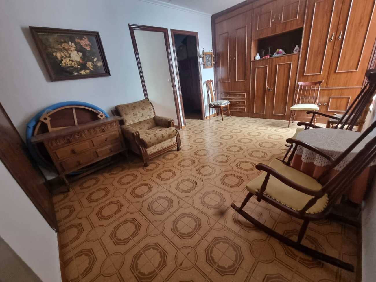 6 bedroom Townhouse for sale in Xativa - € 110,000 (Ref: 10127418)