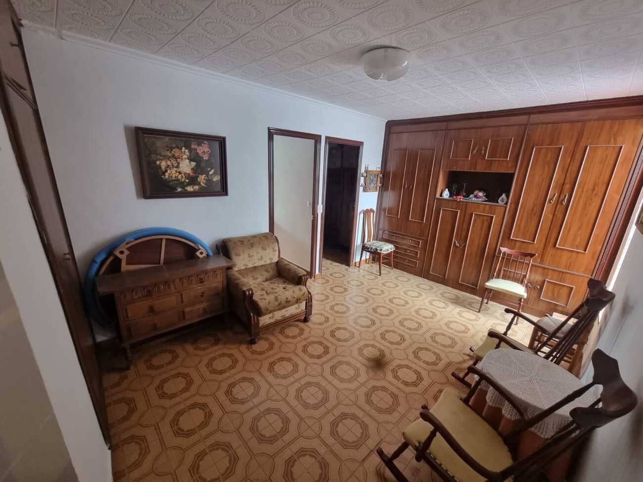 6 bedroom Townhouse for sale in Xativa - € 110,000 (Ref: 10127418)