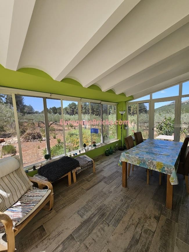 4 soveværelse Finca/Landehus til salg i Xativa med swimmingpool - € 298.000 (Ref: 8314530)