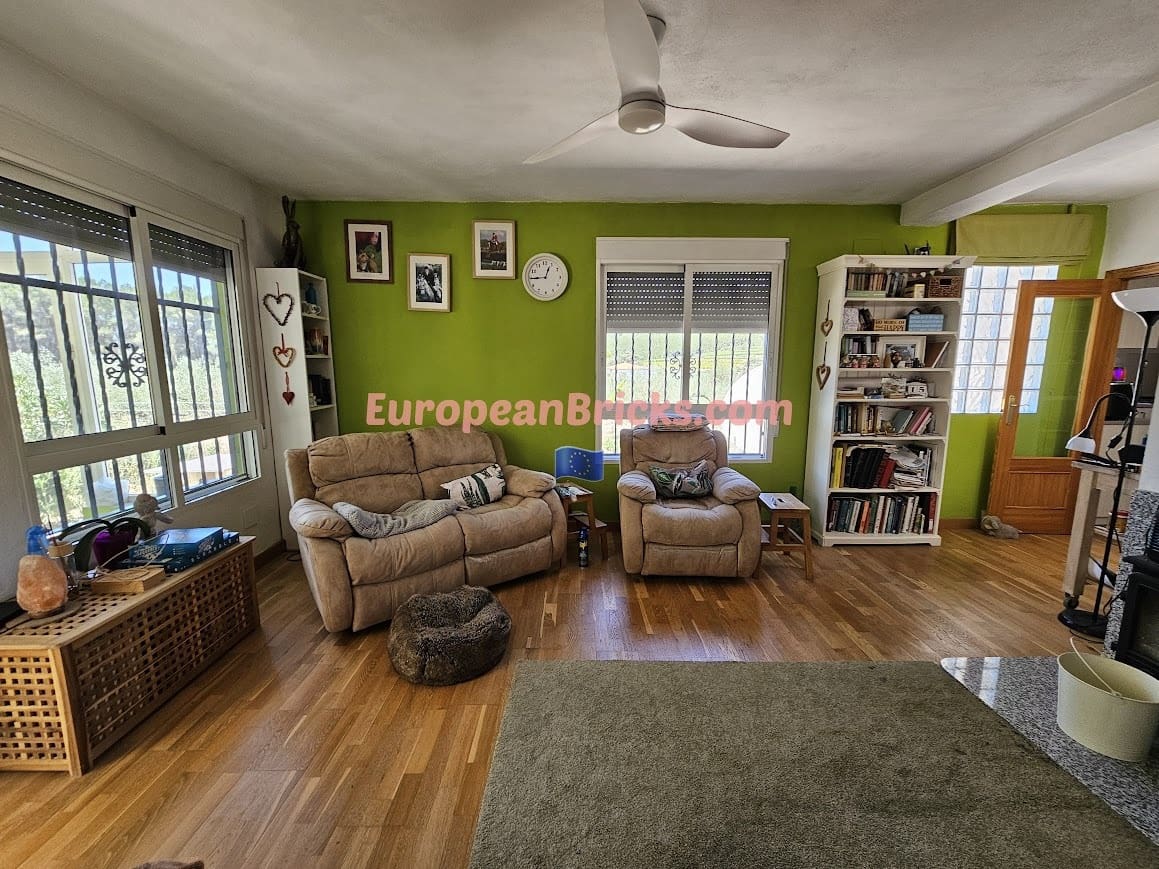 4 soveværelse Finca/Landehus til salg i Xativa med swimmingpool - € 298.000 (Ref: 8314530)