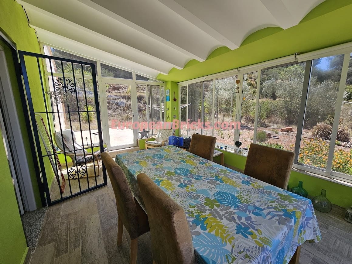 4 soveværelse Finca/Landehus til salg i Xativa med swimmingpool - € 298.000 (Ref: 8314530)