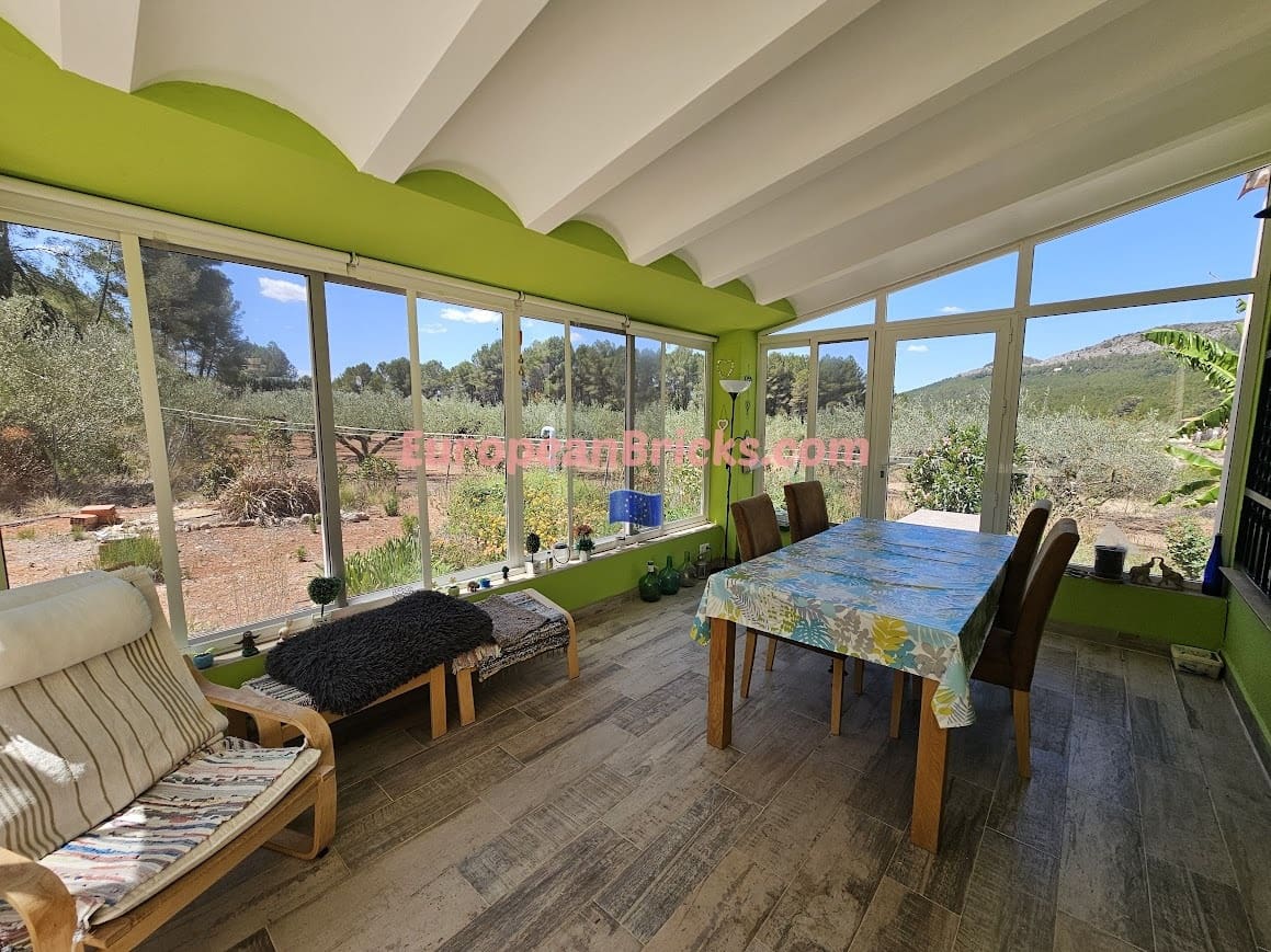 4 soveværelse Finca/Landehus til salg i Xativa med swimmingpool - € 298.000 (Ref: 8314530)