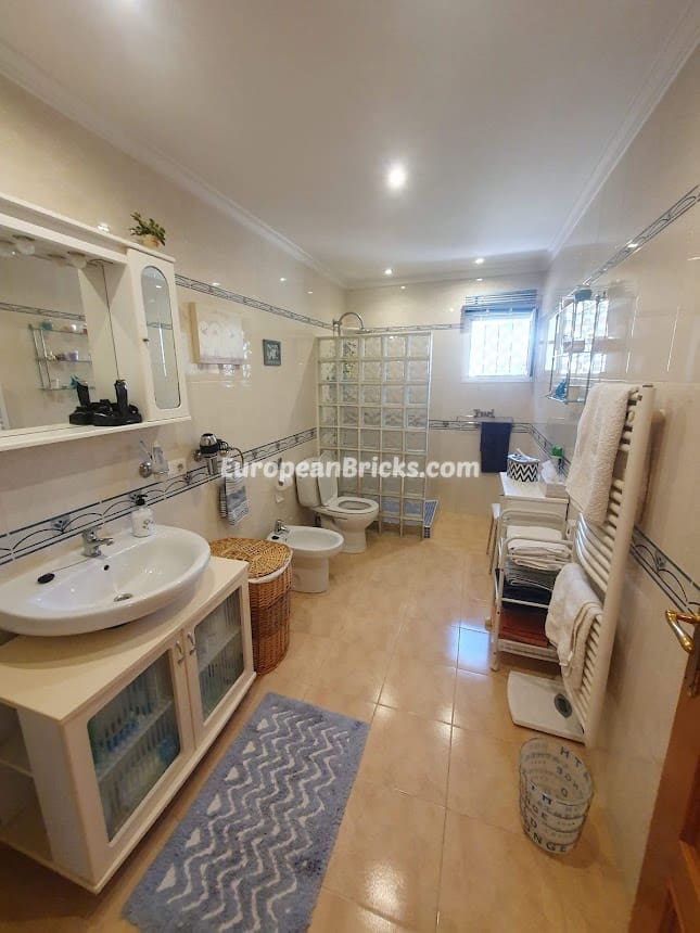 3 bedroom Villa for sale in Chella with pool - € 335,000 (Ref: 8317190)