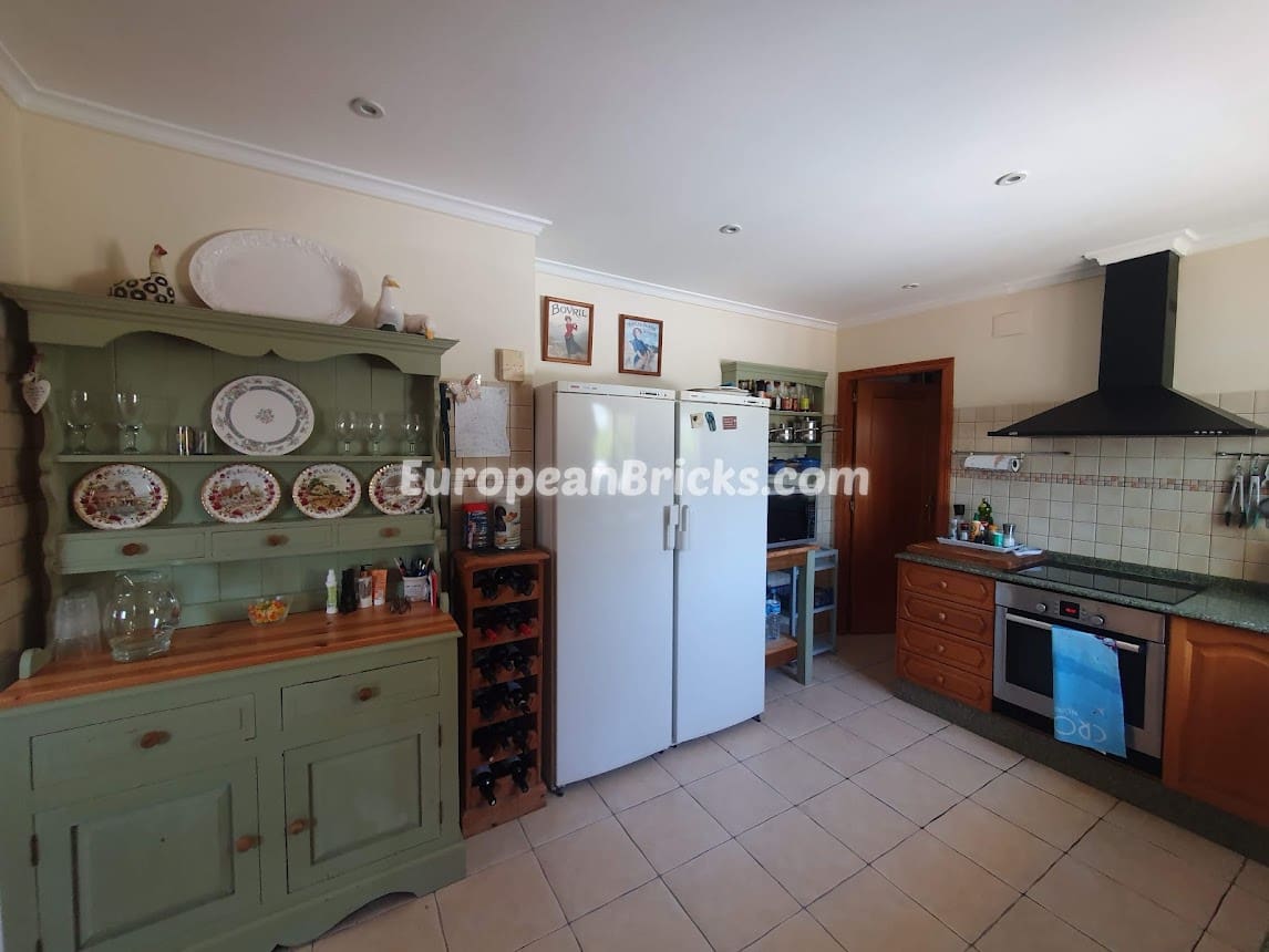 3 bedroom Villa for sale in Chella with pool - € 335,000 (Ref: 8317190)
