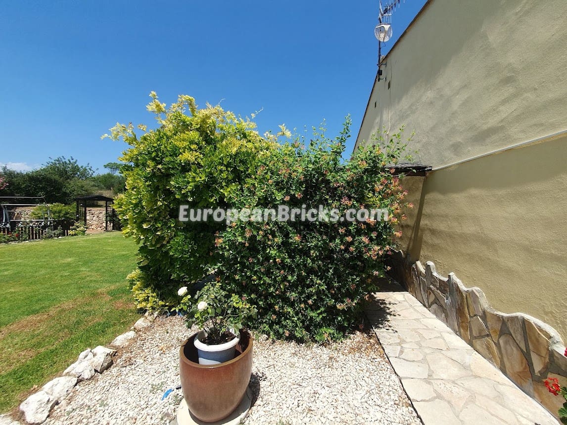 3 bedroom Villa for sale in Chella with pool - € 335,000 (Ref: 8317190)