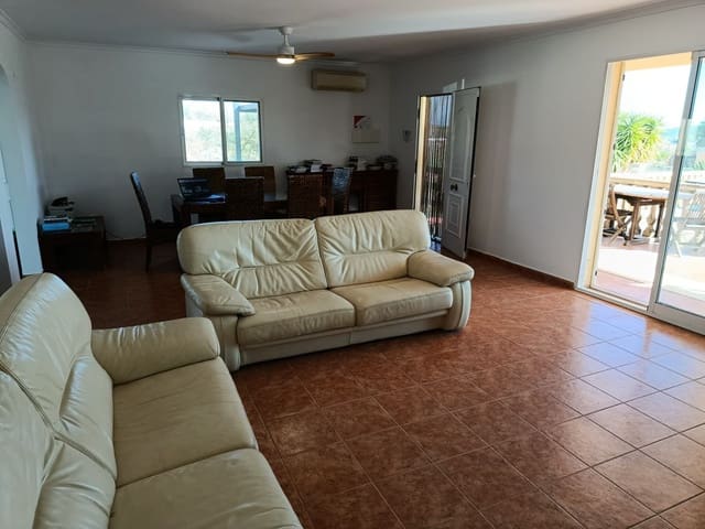 3 Zimmer Villa zu verkaufen in Chella mit Pool Garage - 335.000 € (Ref: 8317190)