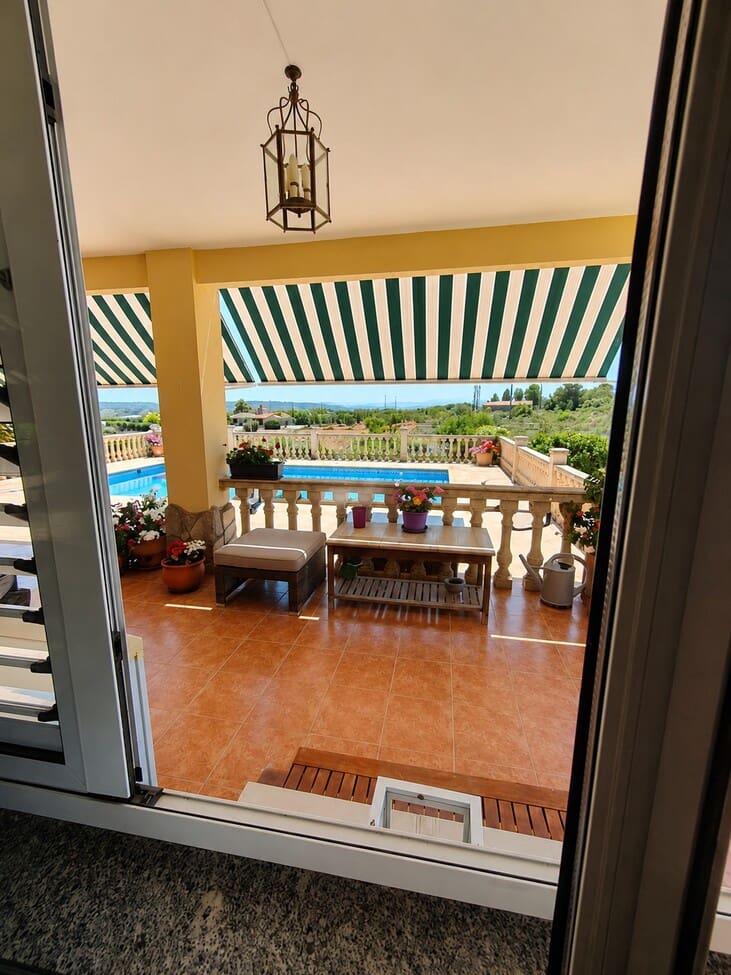 3 bedroom Villa for sale in Chella with pool garage - € 335,000 (Ref: 8317190)