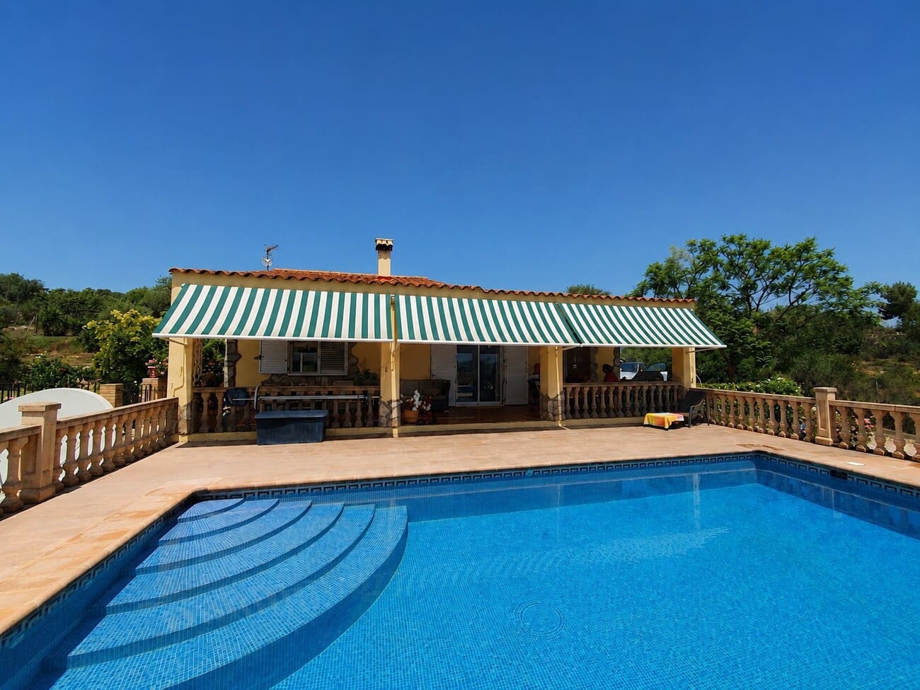 3 bedroom Villa for sale in Chella with pool garage - € 335,000 (Ref: 8317190)