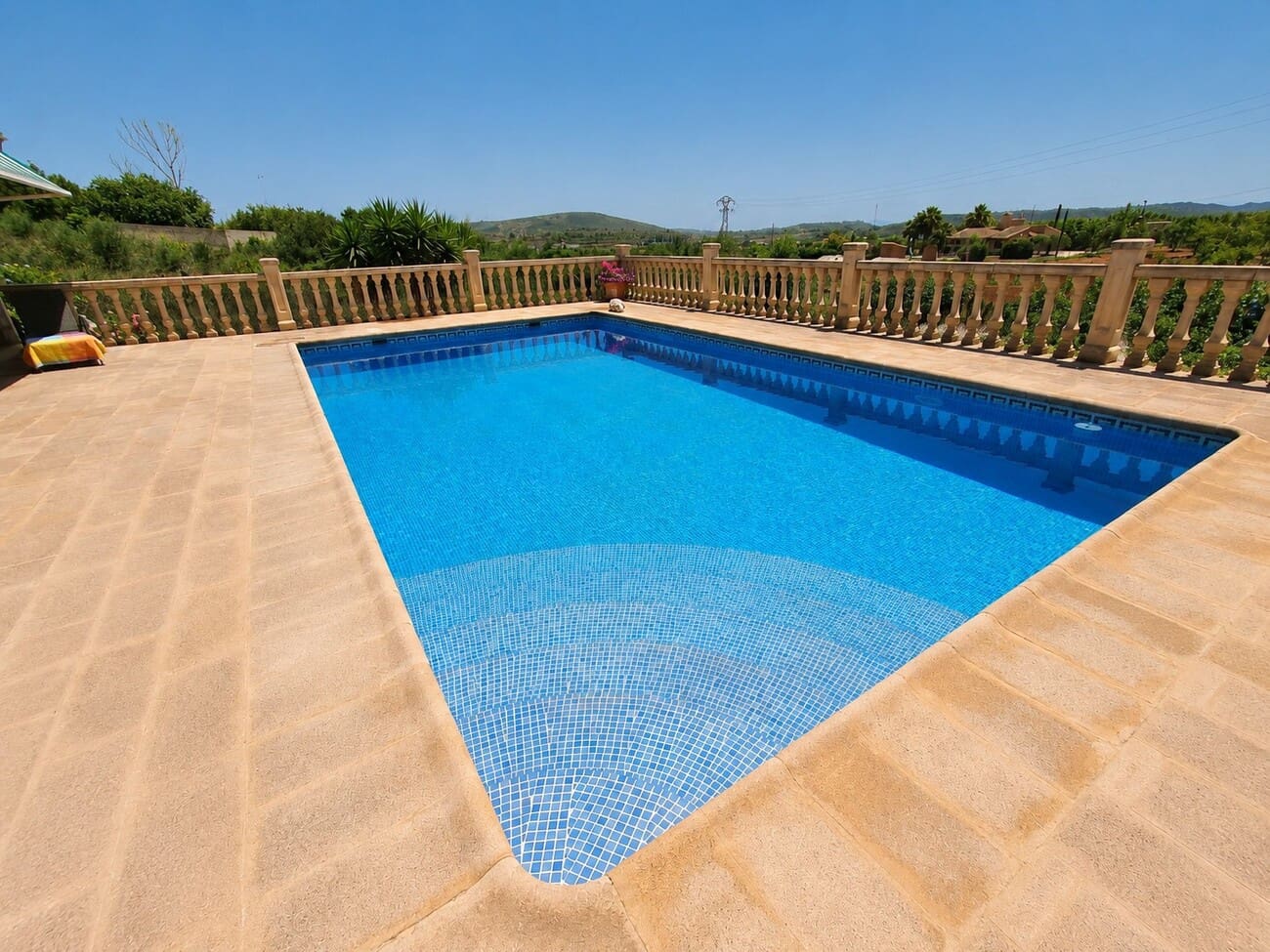 3 bedroom Villa for sale in Chella with pool garage - € 335,000 (Ref: 8317190)