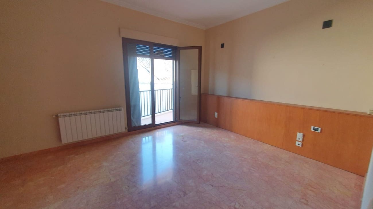 5 soveværelse Lejlighed til salg i Canals - € 240.000 (Ref: 8317195)