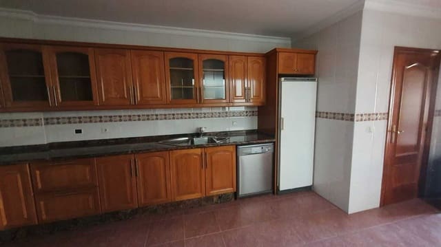 5 makuuhuone Huoneisto myytävänä paikassa Canals - 240 000 € (Ref: 8317195)