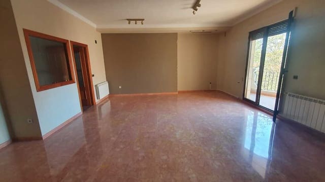 5 makuuhuone Huoneisto myytävänä paikassa Canals - 240 000 € (Ref: 8317195)