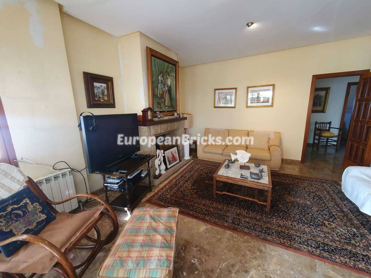 7 soveværelse Villa til salg i Canals - € 399.000 (Ref: 8317199)