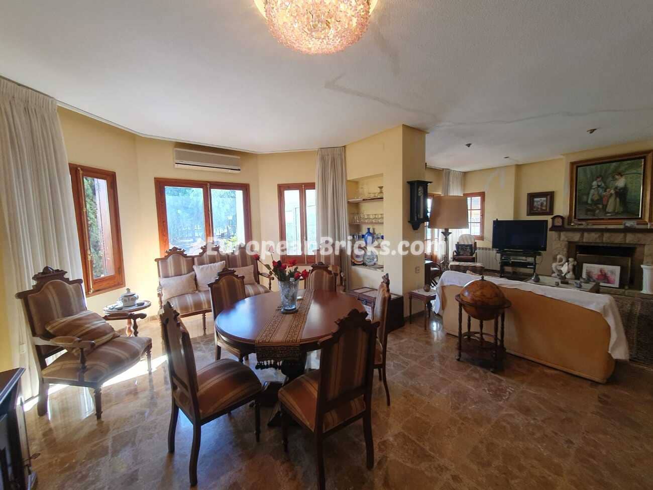 7 soveværelse Villa til salg i Canals - € 399.000 (Ref: 8317199)