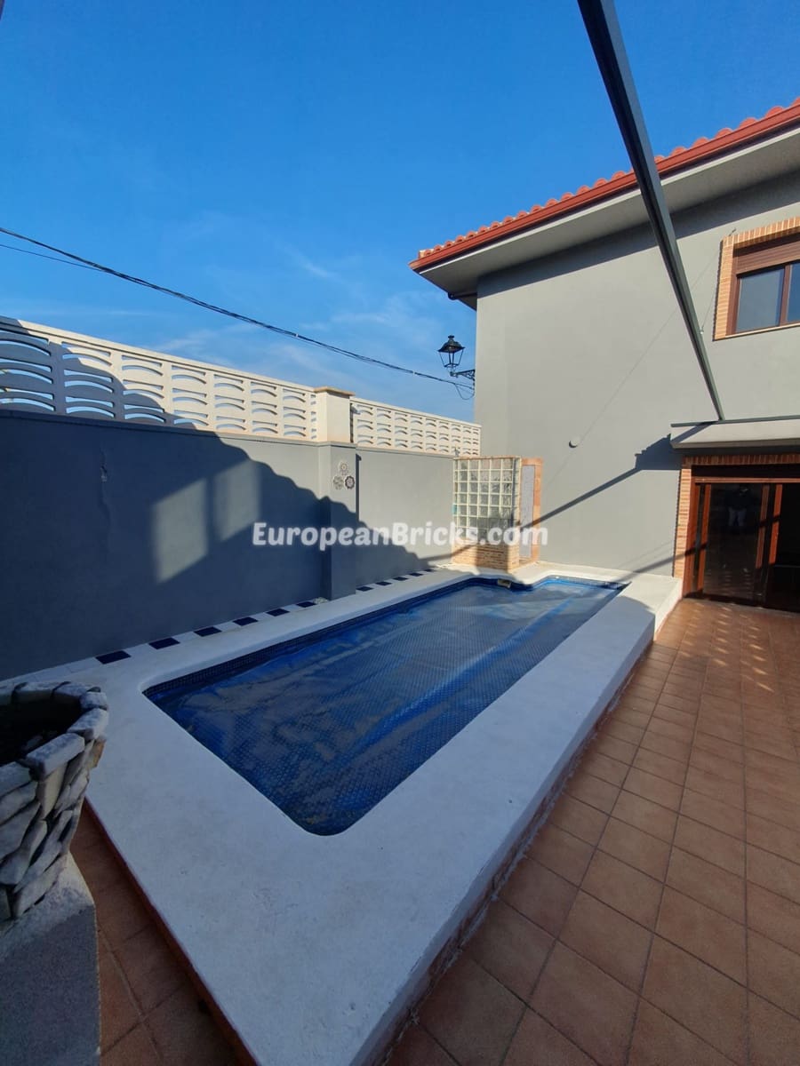 3 soveværelse Villa til salg i Canals - € 265.000 (Ref: 8317201)