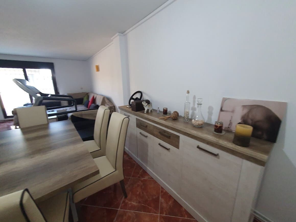 3 bedroom Villa for sale in Canals - € 265,000 (Ref: 8317201)