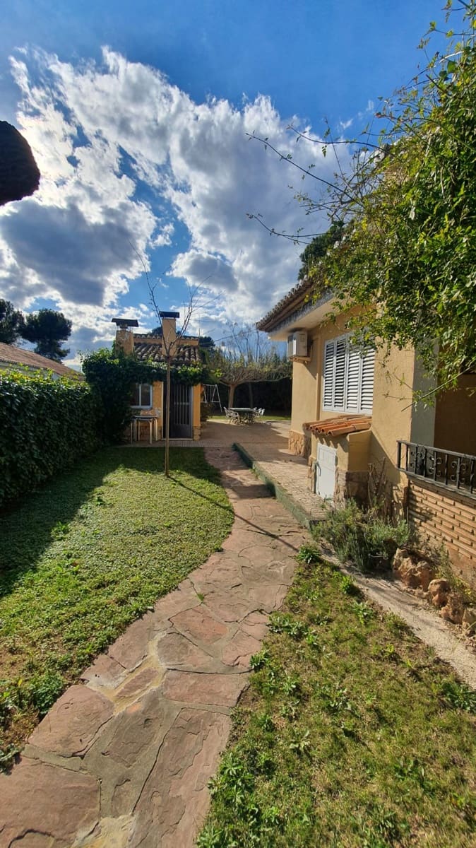 6 soveværelse Villa til salg i Xativa med swimmingpool - € 395.000 (Ref: 8317205)