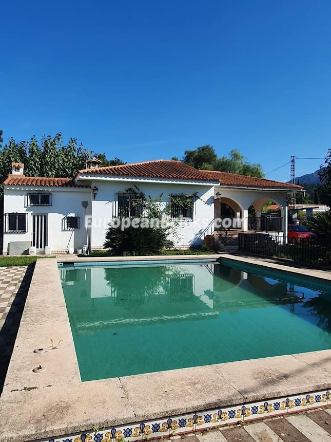 4 soverom Villa til salgs i Xativa med svømmebasseng - € 262 000 (Ref: 8317210)