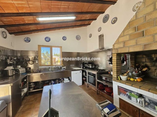 10 bedroom Villa for sale in Xàtiva with pool garage - € 899,950 (Ref: 8478719)