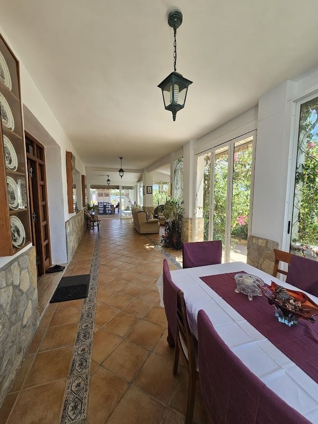 10 soveværelse Villa til salg i Beniganim med swimmingpool garage - € 899.950 (Ref: 8478719)