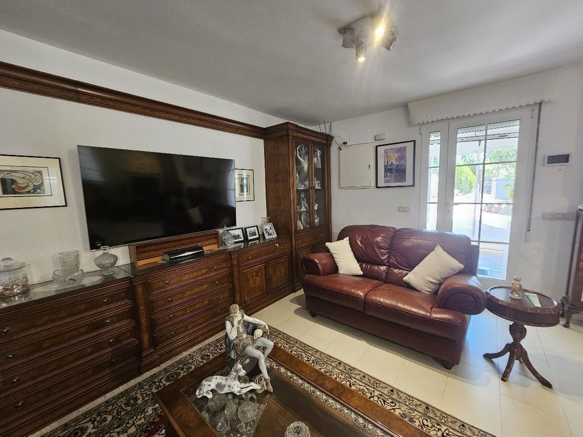 10 soveværelse Villa til salg i Beniganim med swimmingpool garage - € 899.950 (Ref: 8478719)