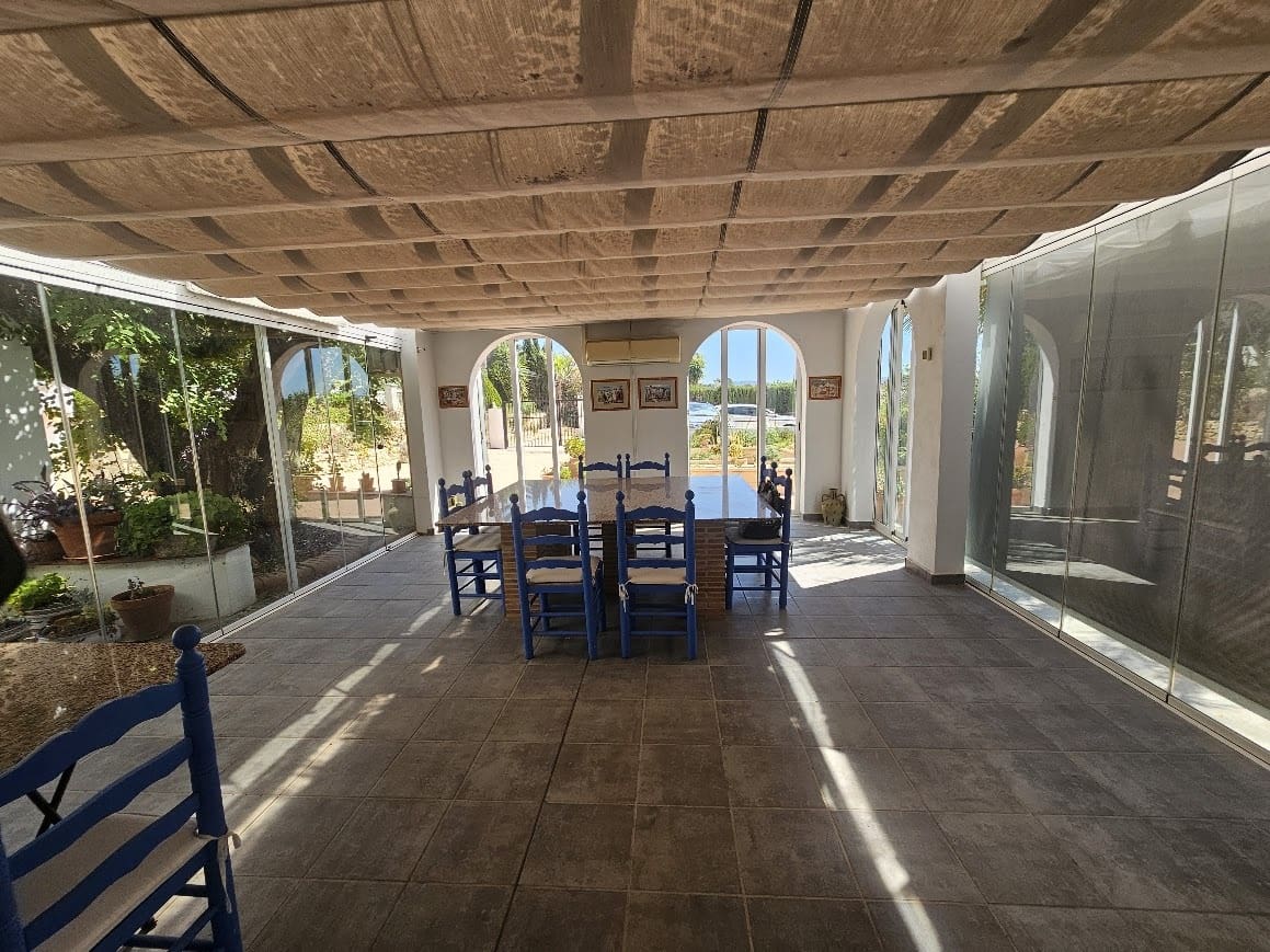 10 soveværelse Villa til salg i Beniganim med swimmingpool garage - € 899.950 (Ref: 8478719)