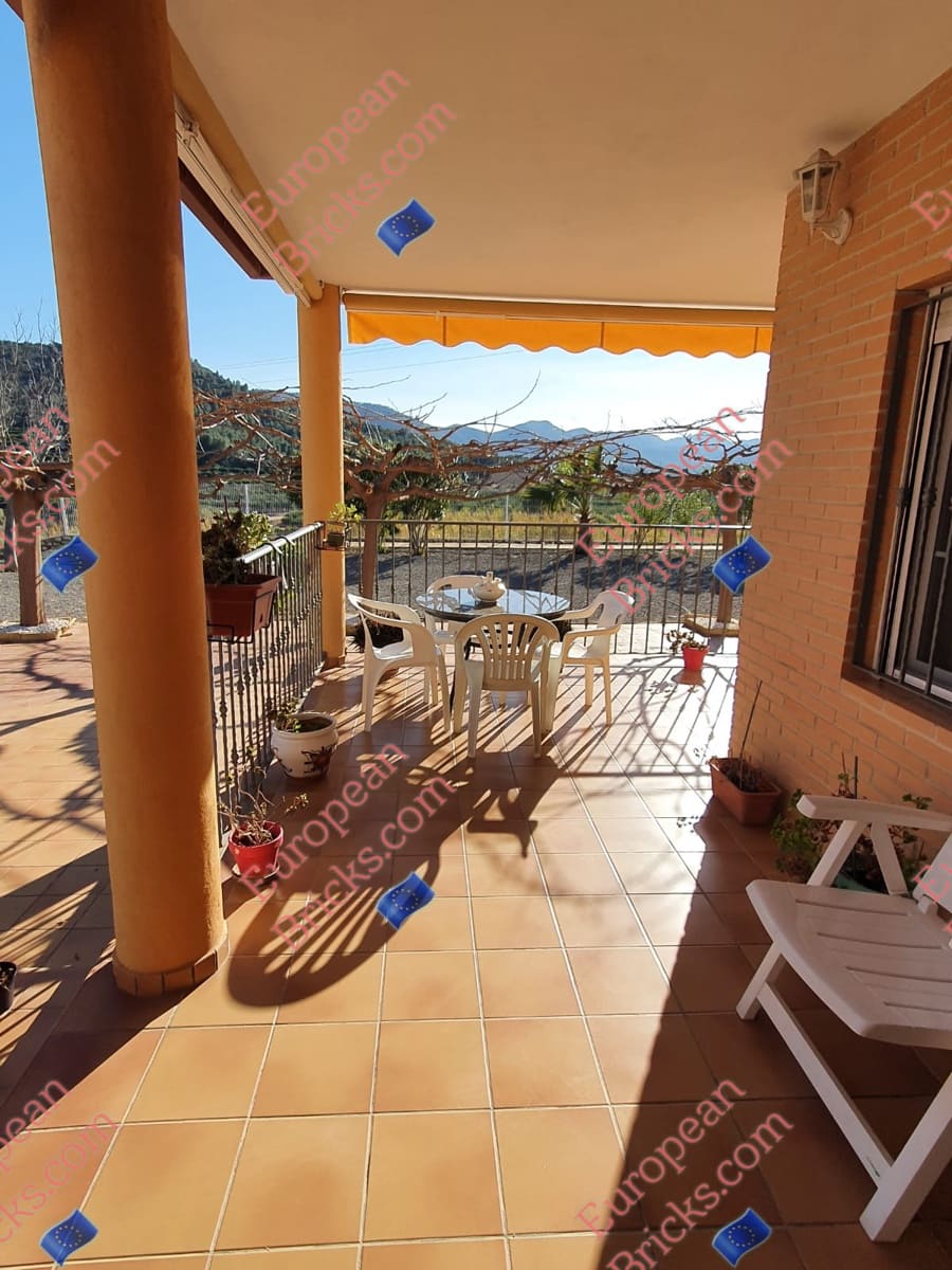 4 soverom Villa til salgs i Xativa med svømmebasseng garasje - € 325 000 (Ref: 8478720)