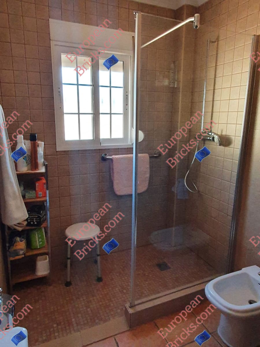 4 soverom Villa til salgs i Xativa med svømmebasseng garasje - € 325 000 (Ref: 8478720)