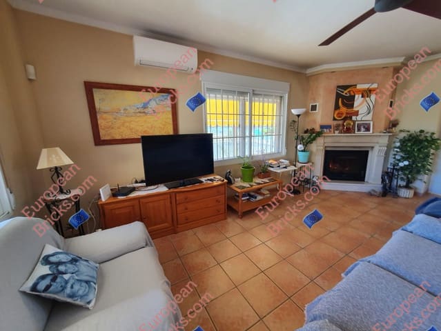 4 bedroom Villa for sale in Xàtiva with pool garage - € 325,000 (Ref: 8478720)