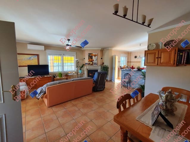 4 bedroom Villa for sale in Xàtiva with pool garage - € 325,000 (Ref: 8478720)