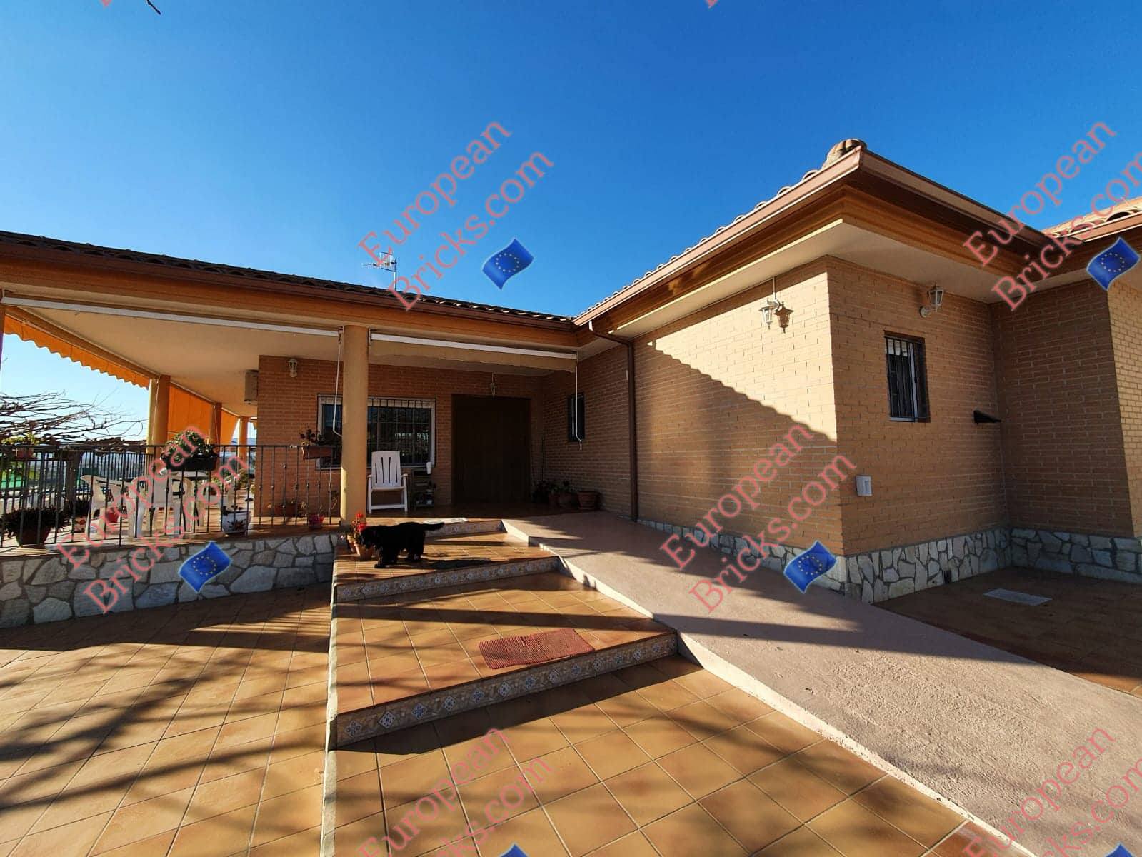 4 soverom Villa til salgs i Xativa med svømmebasseng garasje - € 325 000 (Ref: 8478720)