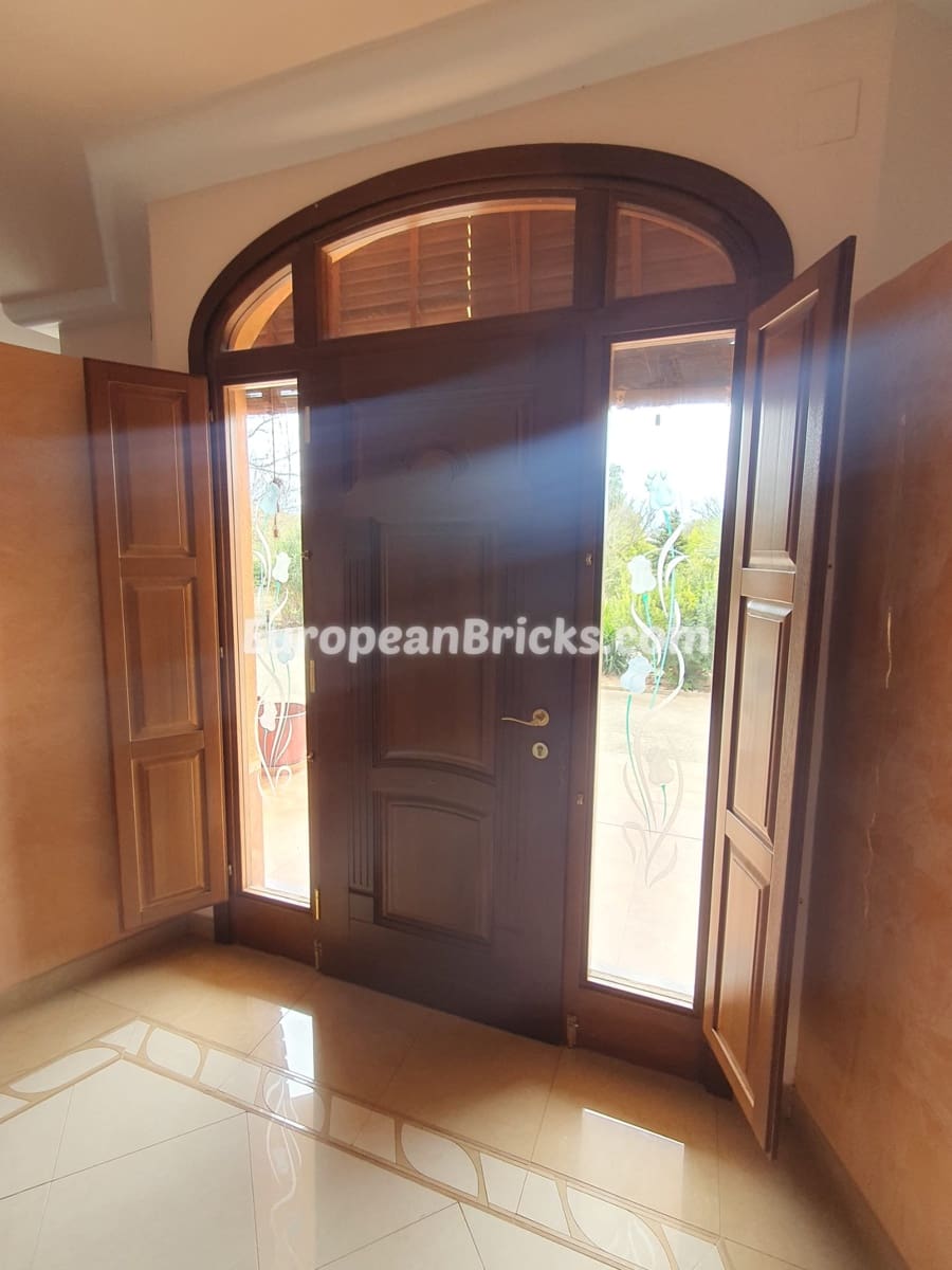 4 soveværelse Villa til salg i Chella - € 335.000 (Ref: 8478724)